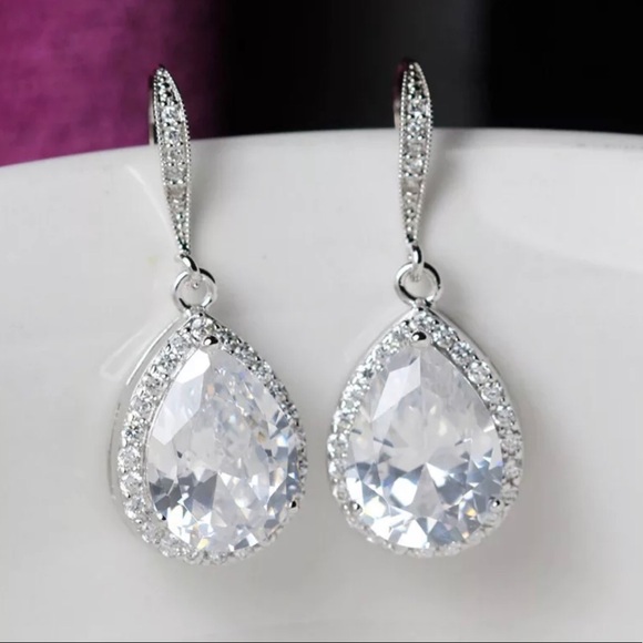 Pear Shaped Dangle Earrings with Silver Plated and AAA Cubic Zirconia - Picture 5 of 6